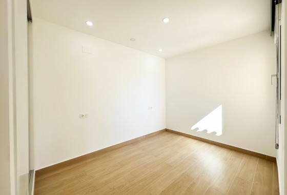 Resale - Apartment - Orihuela Costa - Costa Blanca