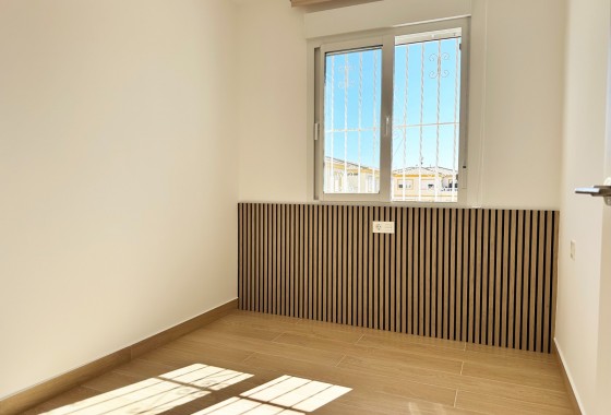 Resale - Apartment - Orihuela Costa - Costa Blanca