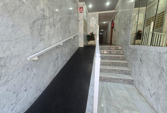 Revente - Appartement - Torrevieja - Habaneras