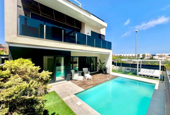 Revente - Villa - Orihuela Costa - Lomas de Cabo Roig