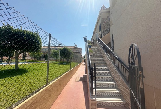 Revente - Bungalow - Torrevieja - Aguas nuevas 1