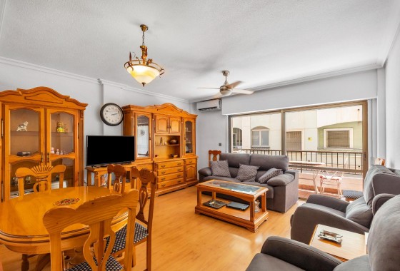 Revente - Appartement - Torrevieja - Paseo maritimo