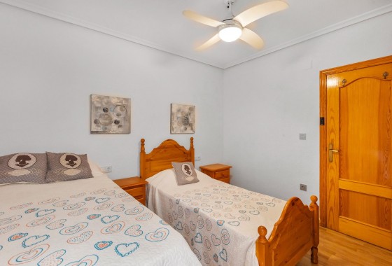 Revente - Appartement - Torrevieja - Paseo maritimo