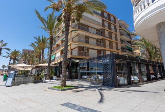 Revente - Appartement - Torrevieja - Paseo maritimo