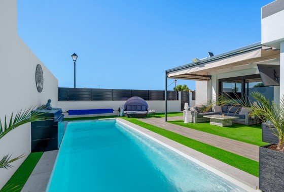 Revente - Villa - Fortuna - Urbanizacion las kalendas