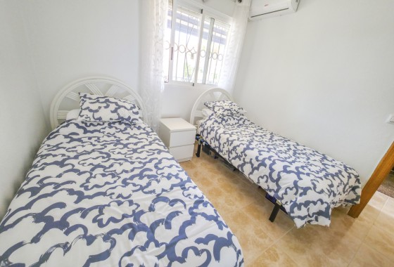 Resale - Apartment - Villamartin