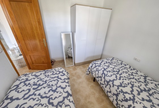 Resale - Apartment - Villamartin