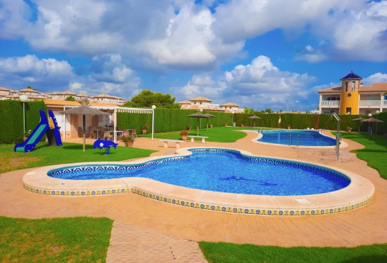 Resale - Apartment - Villamartin