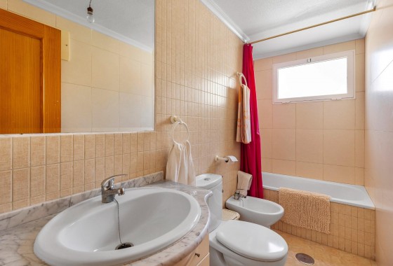 Revente - Appartement - Torrevieja - Nueva Torrevieja