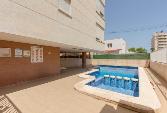 Revente - Appartement - Torrevieja - Nueva Torrevieja