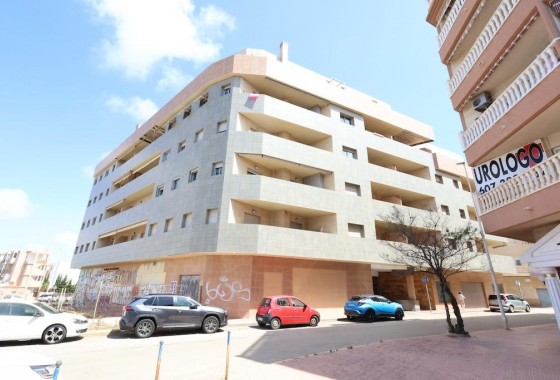Segunda Mano - Apartamento - Torrevieja - La Mata pueblo