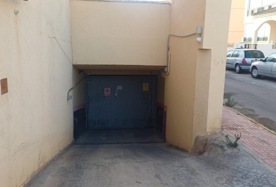 Segunda Mano - Garaje - Torrevieja - Los Europeos
