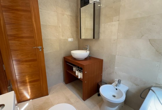 Revente - Semi - Detached Villa - Algorfa - La finca golf