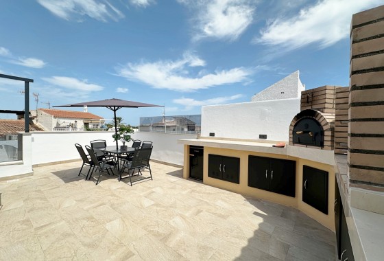 Segunda Mano - Adosado - Torrevieja - Torrevieja - Aguas Nuevas