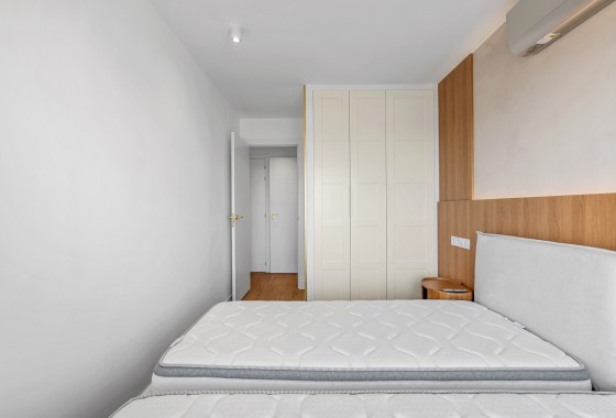 Resale - Apartment - Orihuela Costa - Punta Prima