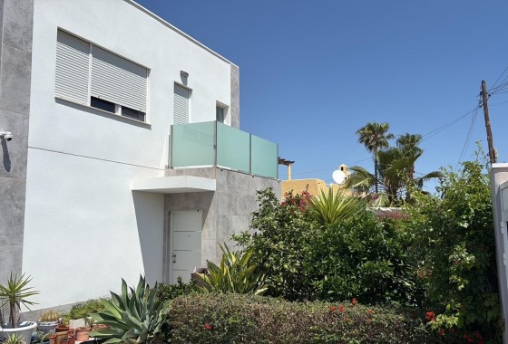 Segunda Mano - Chalet - Torrevieja - La Siesta - El Salado -  Torreta