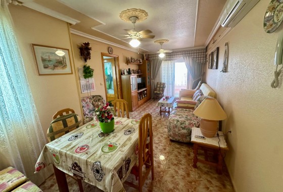 Segunda Mano - Apartamento - Torrevieja - La Mata pueblo