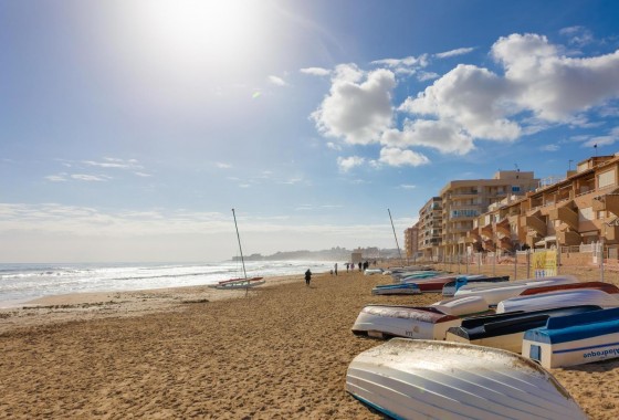 Segunda Mano - Apartamento - Torrevieja - La Mata pueblo