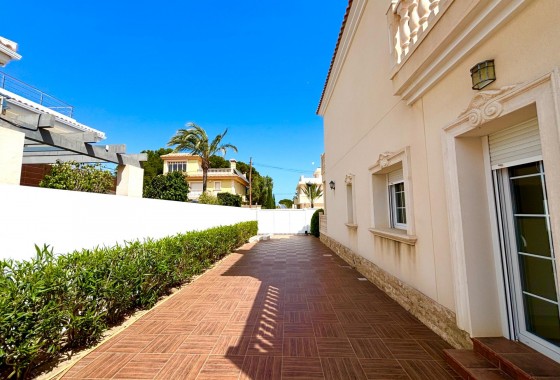 Revente - Villa - Orihuela Costa - Costa Blanca