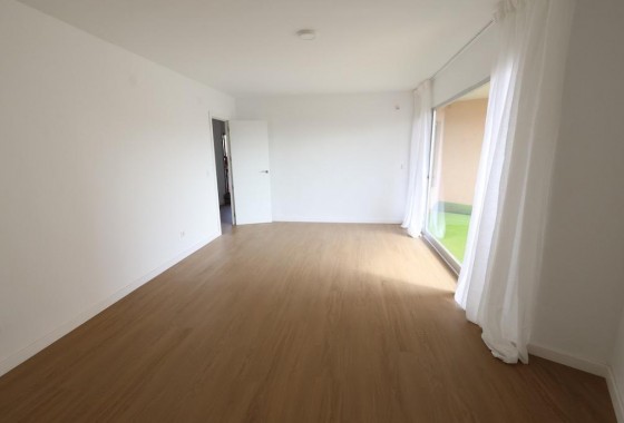 Resale - Apartment - Orihuela Costa - La Zenia