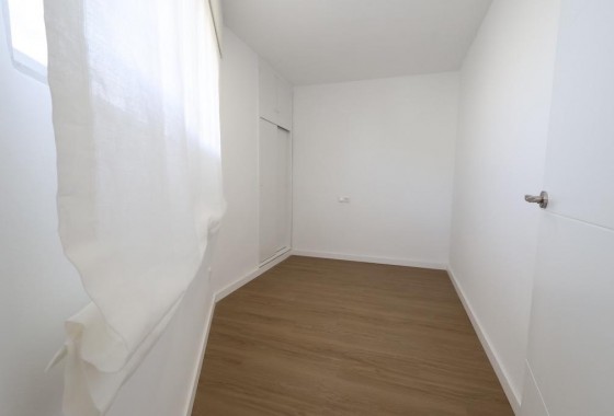 Resale - Apartment - Orihuela Costa - La Zenia