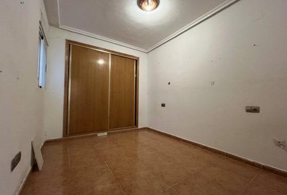 Resale - Apartment - Almoradí