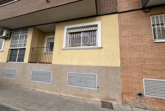 Resale - Apartment - Almoradí
