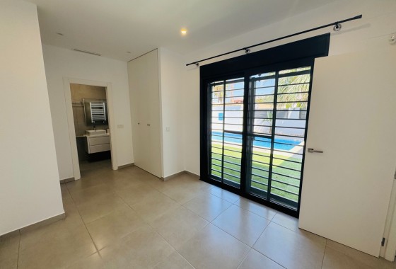 Revente - Villa - SAN PEDRO DEL PINATAR - LO PAGÁN
