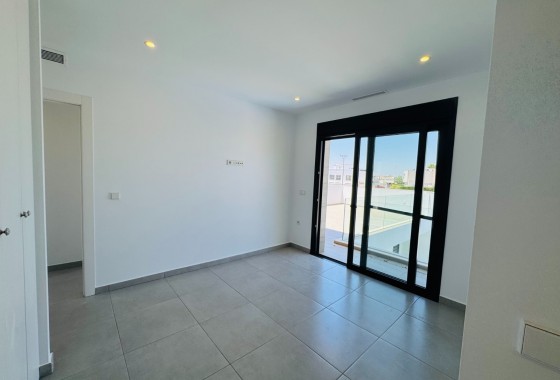 Revente - Villa - SAN PEDRO DEL PINATAR - LO PAGÁN