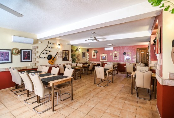 Revente - COMMERCIAL PROPERTY - TORREVIEJA - La Veleta