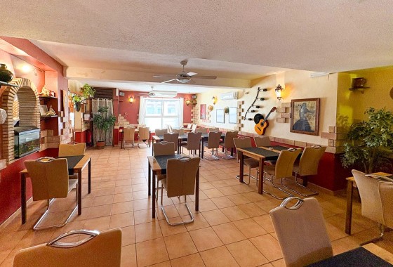 Revente - COMMERCIAL PROPERTY - TORREVIEJA - La Veleta