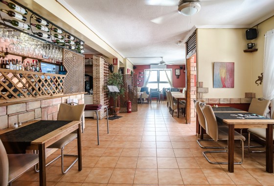 Revente - COMMERCIAL PROPERTY - TORREVIEJA - La Veleta