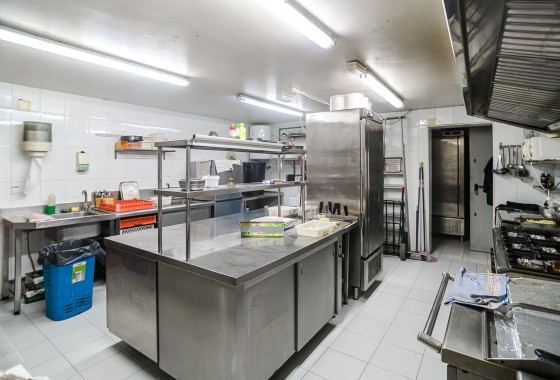 Revente - COMMERCIAL PROPERTY - TORREVIEJA - La Veleta
