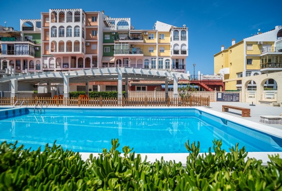 Revente - COMMERCIAL PROPERTY - TORREVIEJA - La Veleta