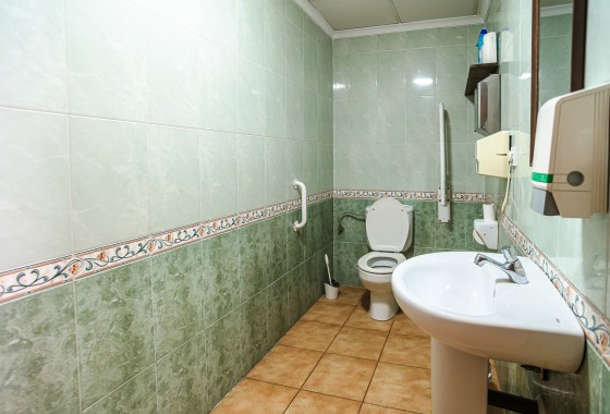 Revente - COMMERCIAL PROPERTY - TORREVIEJA - La Veleta