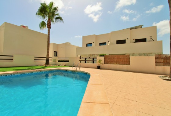 Revente - Villa - Villamartin - PAU 8