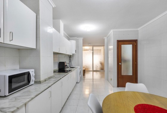 Revente - Appartement - Torrevieja - Centro