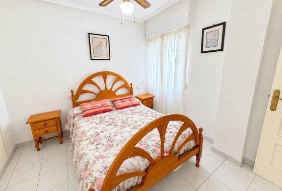 Resale - Apartment - Torrevieja - Estacion de autobuses