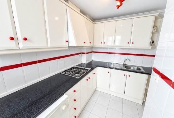 Resale - Apartment - Torrevieja - Estacion de autobuses