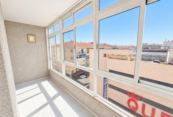 Resale - Apartment - Torrevieja - Estacion de autobuses
