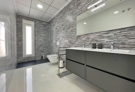 Obra nueva - Chalet - Rafal - polideportivo