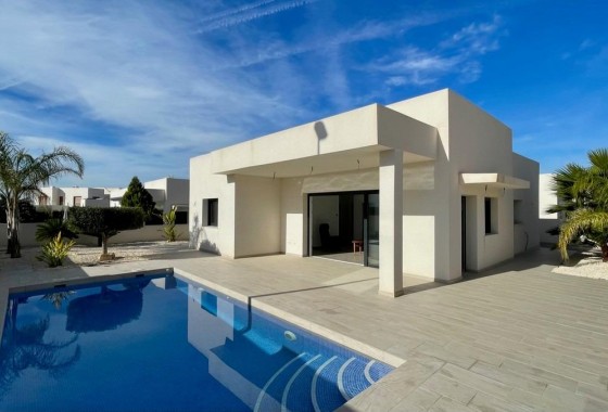 Obra nueva - Chalet - Rafal - polideportivo