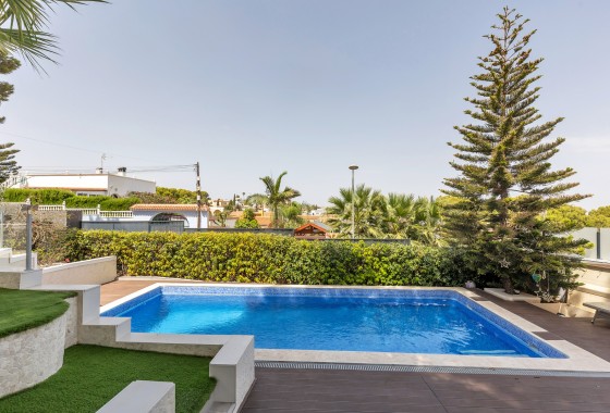Revente - Villa - Torrevieja - Los balcones
