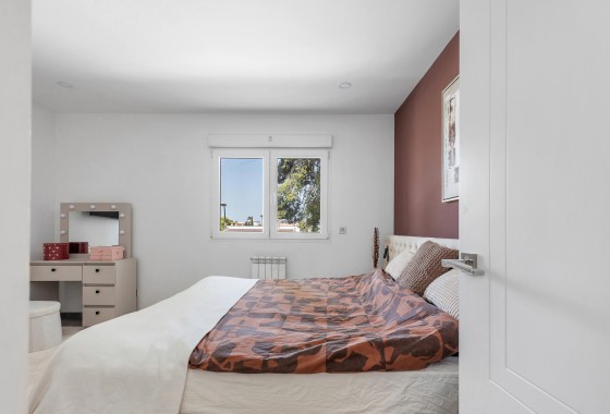 Revente - Villa - Torrevieja - Los balcones