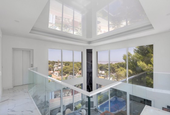 Revente - Villa - Torrevieja - Los balcones