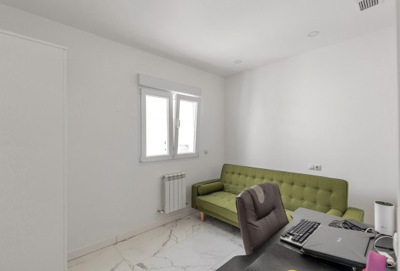 Revente - Villa - Torrevieja - Los balcones