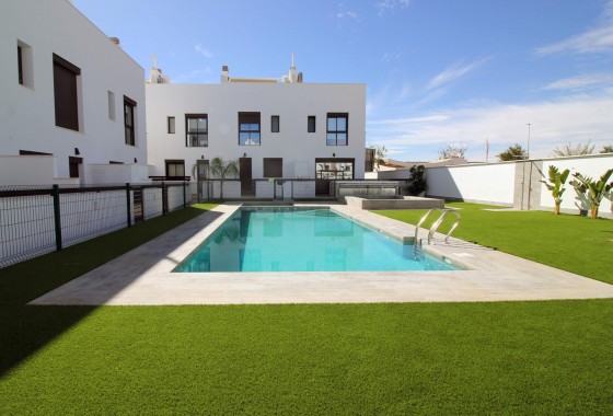 Obra nueva - Chalet - Pilar de la Horadada - El Pilar de la Horadada