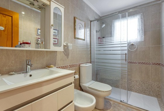 Segunda Mano - Apartamento - Torrevieja - Estacion de autobuses