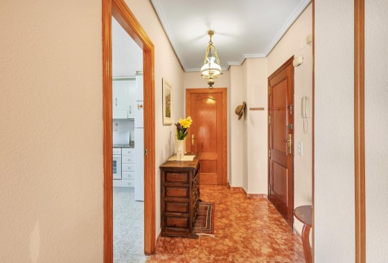Segunda Mano - Apartamento - Torrevieja - Playa del cura