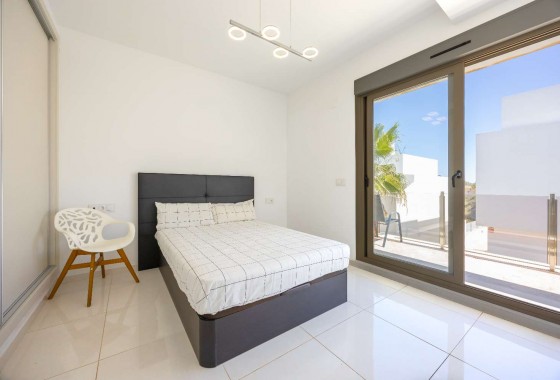 Alquiler a largo plazo - Adosado - Orihuela Costa